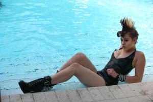 www.zonahbellum.net - 0061 Latex at FetishCon pool thumbnail